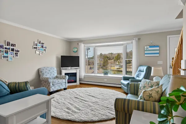 $699,000 | 5 Village Court, Unit 5, Boothbay Harbor, ME 04538