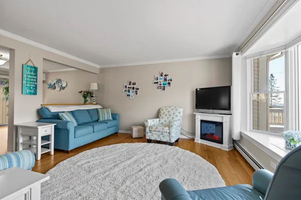 $699,000 | 5 Village Court, Unit 5, Boothbay Harbor, ME 04538