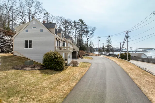 $699,000 | 5 Village Court, Unit 5, Boothbay Harbor, ME 04538