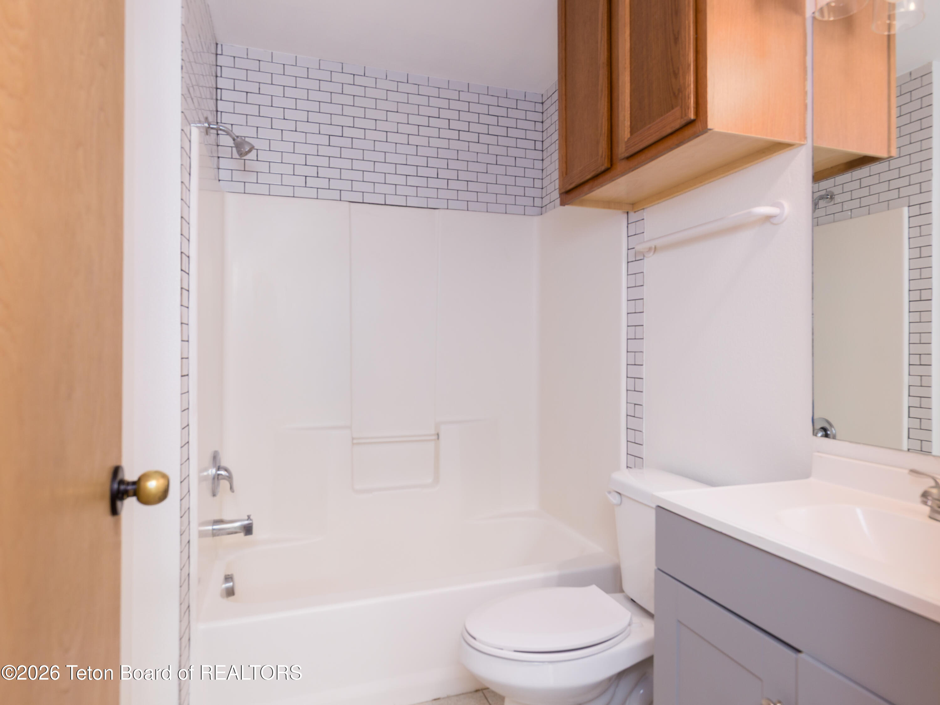 227 Lakewood Road, Unit 2 Victor, ID 83455 - Photo 13 of 21 Guest bathroom