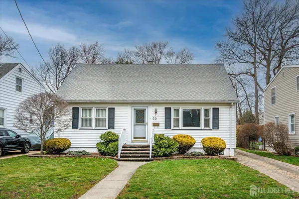 $745,000 | 32 Sheridan Avenue, Metuchen, NJ 08840