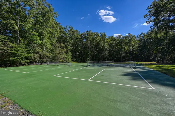 a view of a tennis court