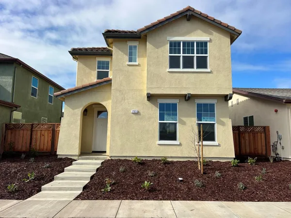 $604,900 | 755 Aurora Way, King City, CA 93930
