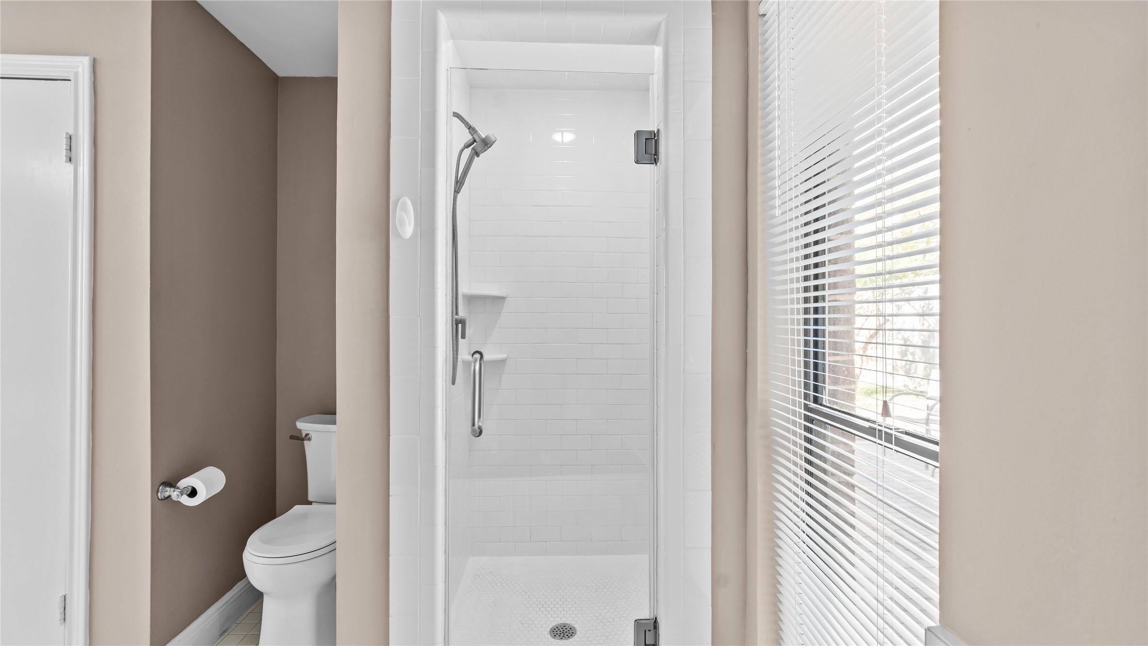 1017 Howard Lane Bellaire, TX 77401 - Photo 18 of 28