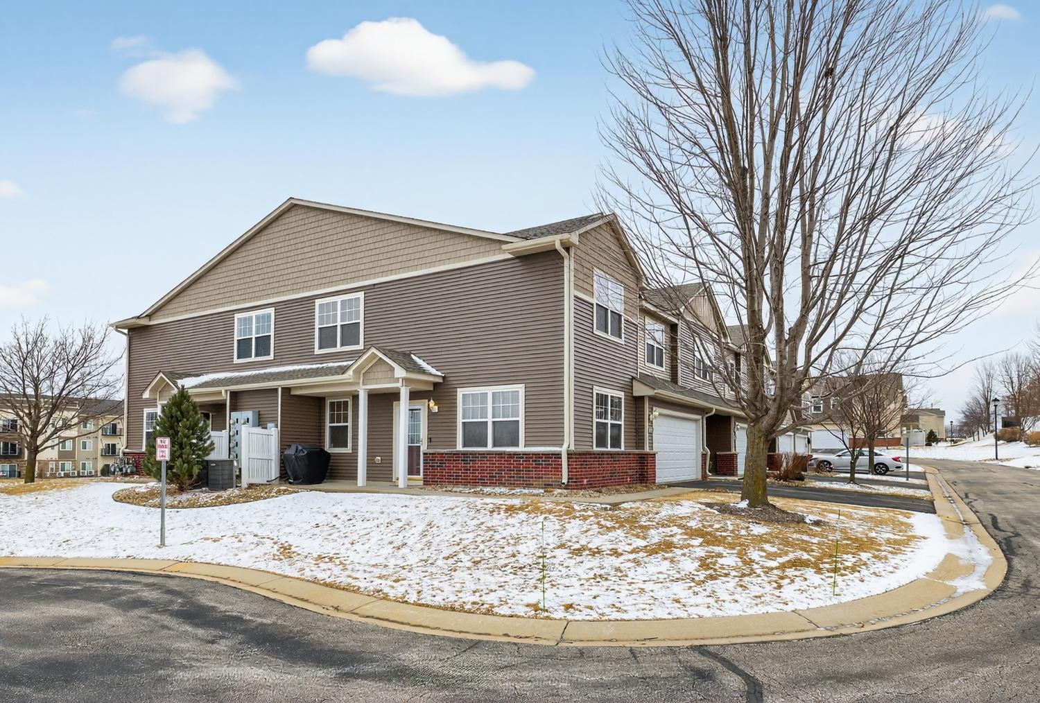 5059 Cherrybark Lane Southeast Rochester, MN 55904 - Photo 2 of 24