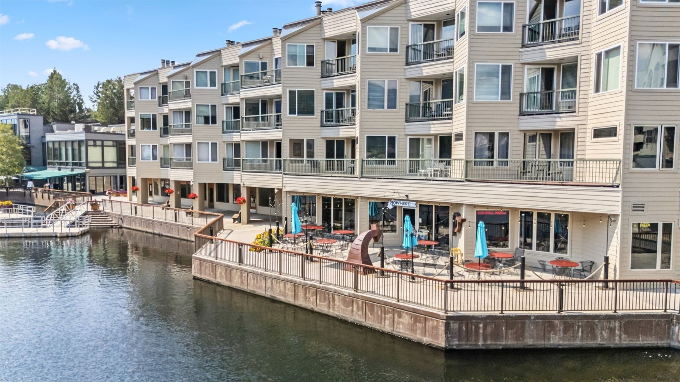 22300 Highway 6, Unit 1745 Keystone, CO 80435 - Photo 41 of 43 a view of a building with a large pool and sitting area