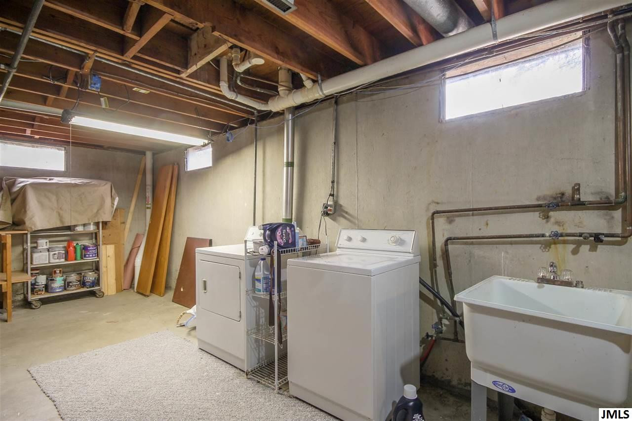 6119 Crest Road Jackson, MI 49203 - Photo 17 of 24 Photo 17