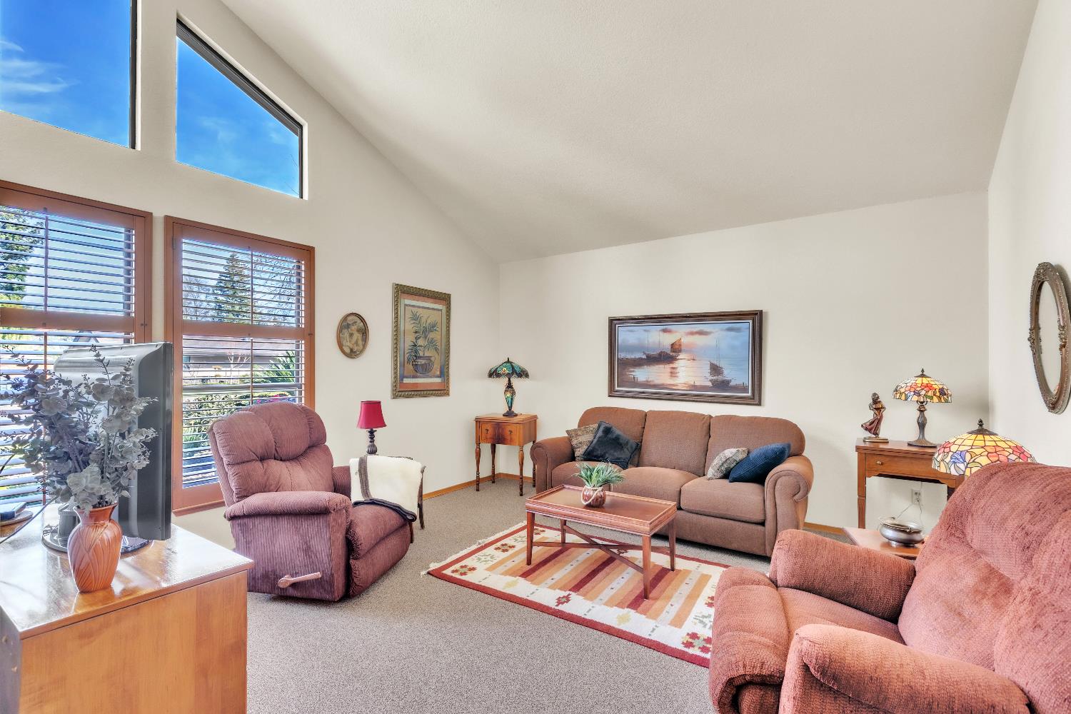 2504 Bridle Path Lane Modesto, CA 95356 - Photo 4 of 37