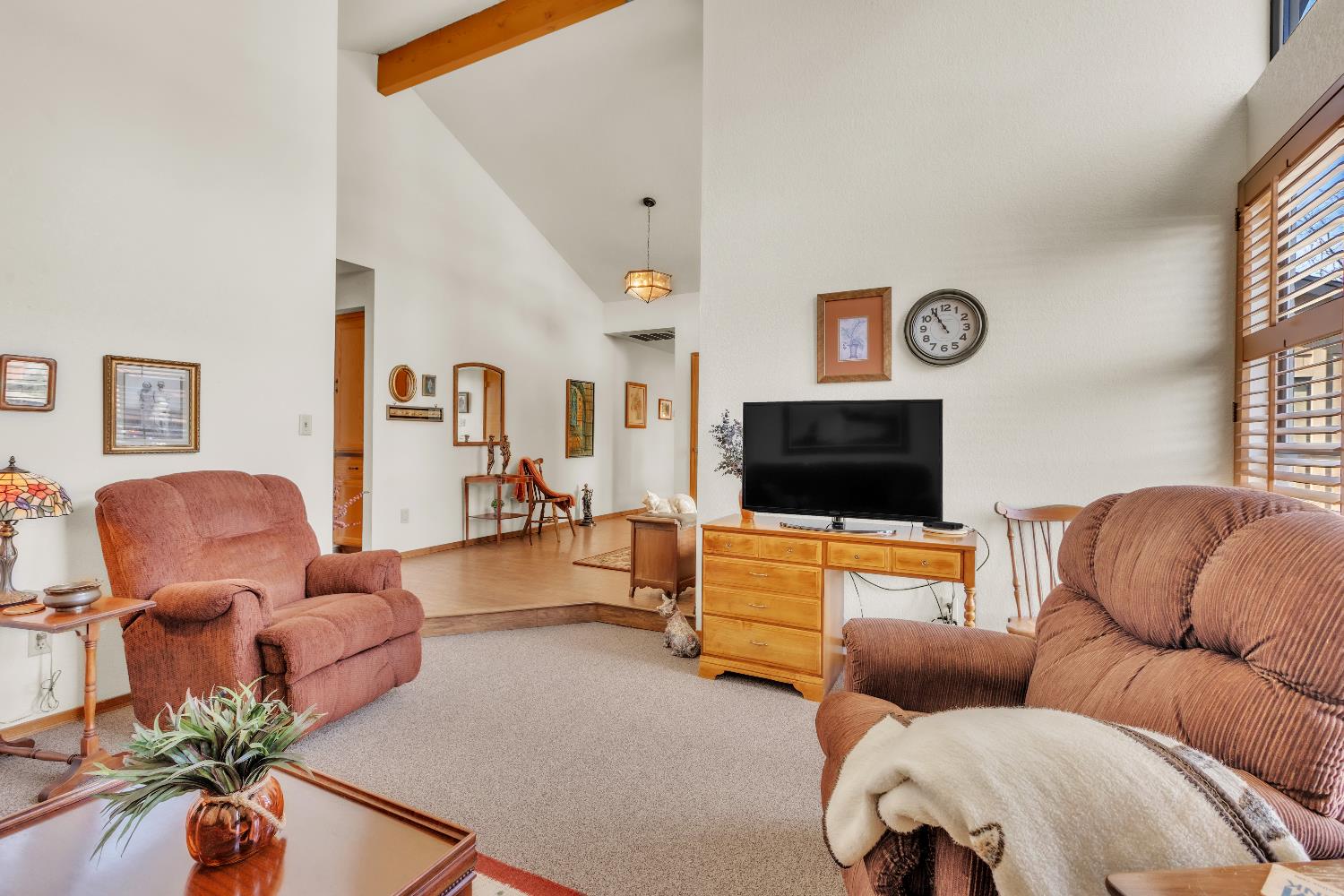 2504 Bridle Path Lane Modesto, CA 95356 - Photo 5 of 37