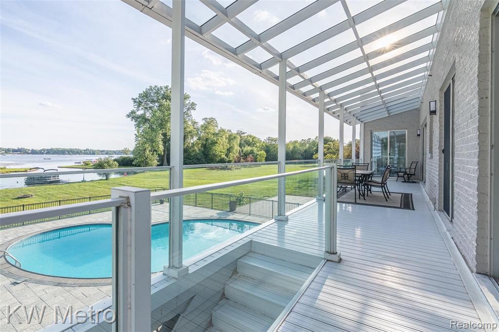 2085 Lone Pine Road West Bloomfield, MI 48302 - Photo 8 of 57