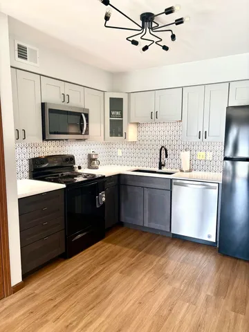 $189,000 | 1086 Millpond Road, Unit C, Valparaiso, IN 46385