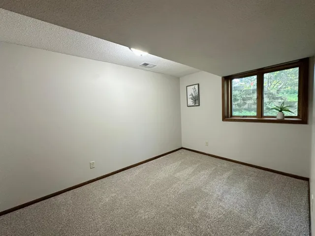 $450,000 | 11900 Highland View Circle, Burnsville, MN 55337