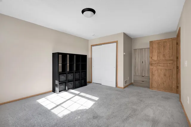 $260,000 | 5105 Fairpoint Drive North, Hugo, MN 55038