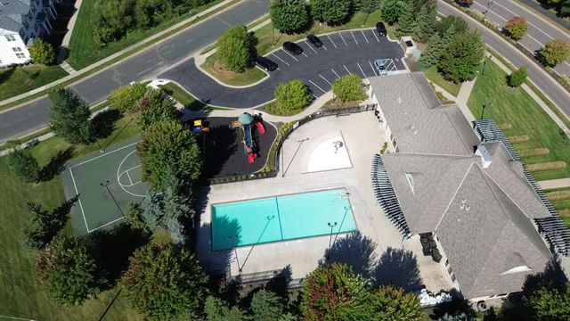 $260,000 | 5105 Fairpoint Drive North, Hugo, MN 55038