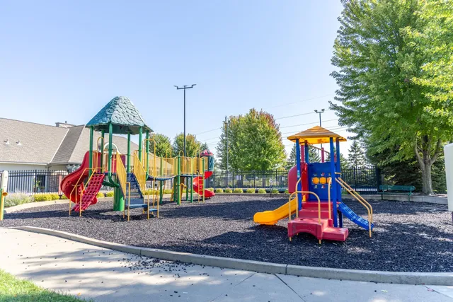 $260,000 | 5105 Fairpoint Drive North, Hugo, MN 55038