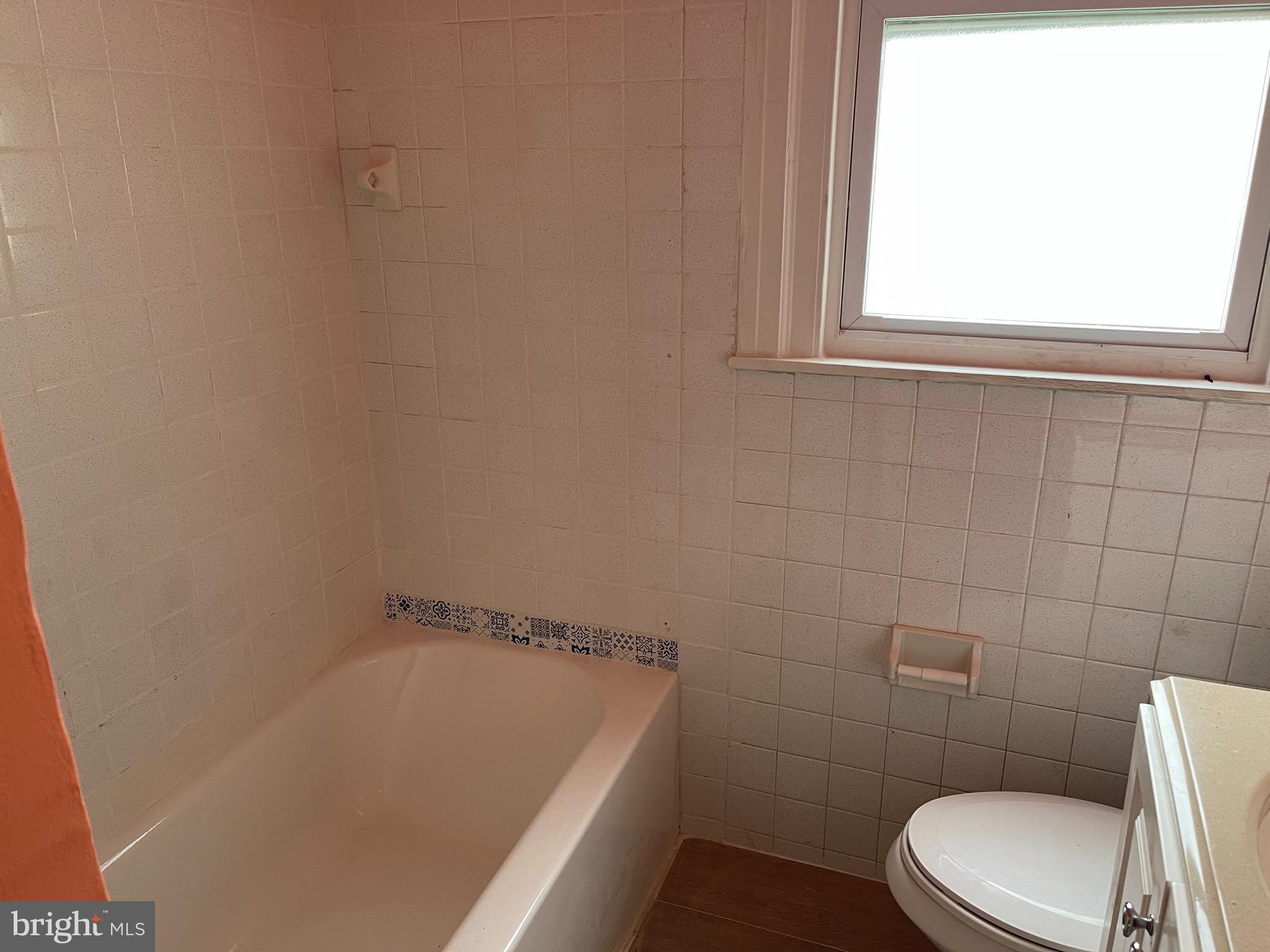 7519 Parkview Road Upper Darby, PA 19082 - Photo 13 of 16