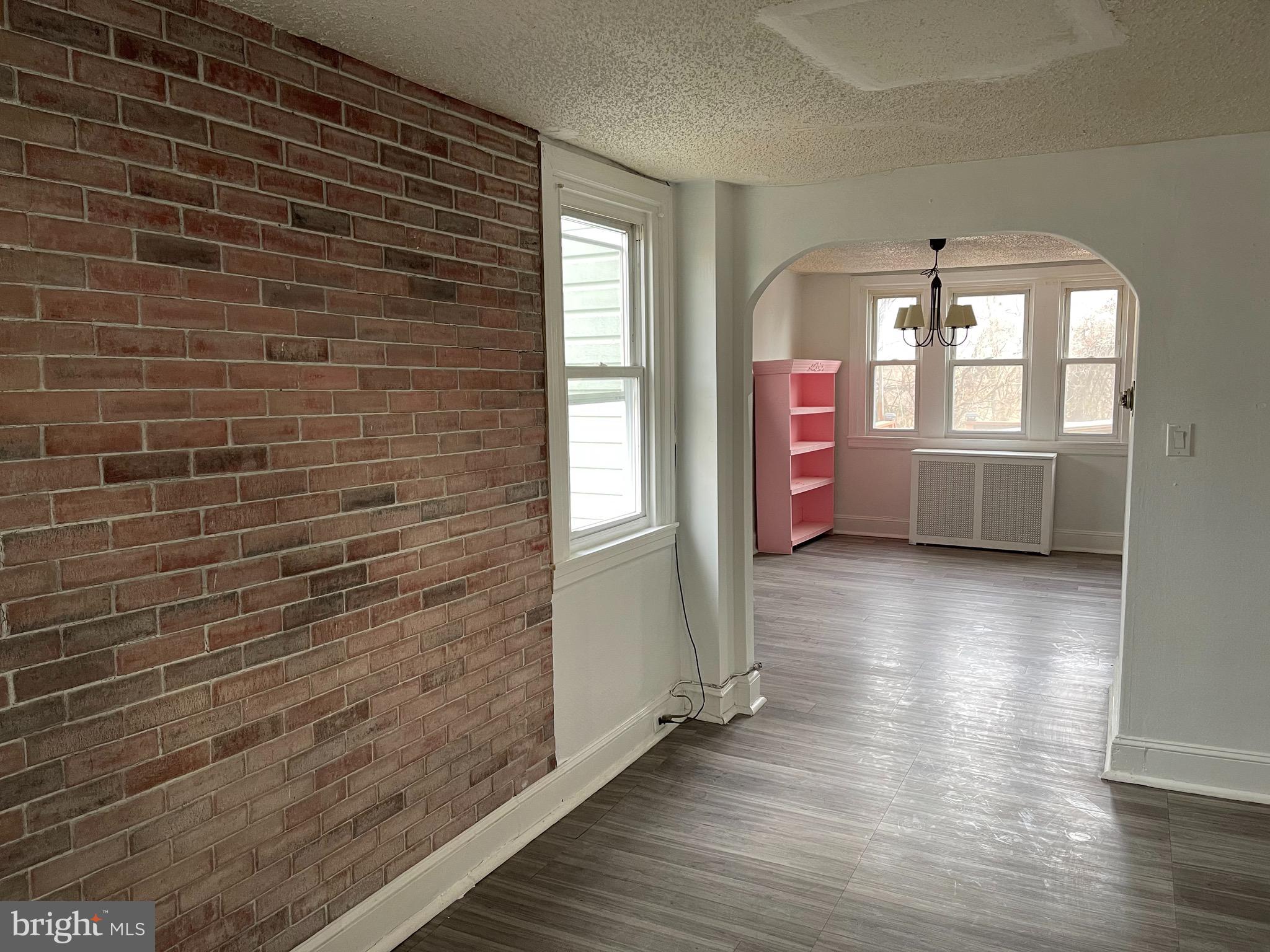 7519 Parkview Road Upper Darby, PA 19082 - Photo 6 of 16
