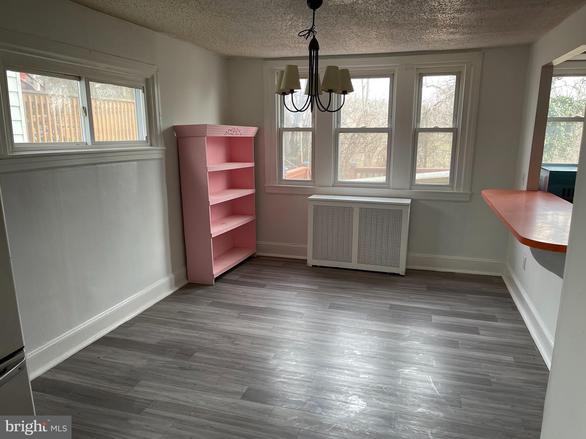 7519 Parkview Road Upper Darby, PA 19082 - Photo 7 of 16
