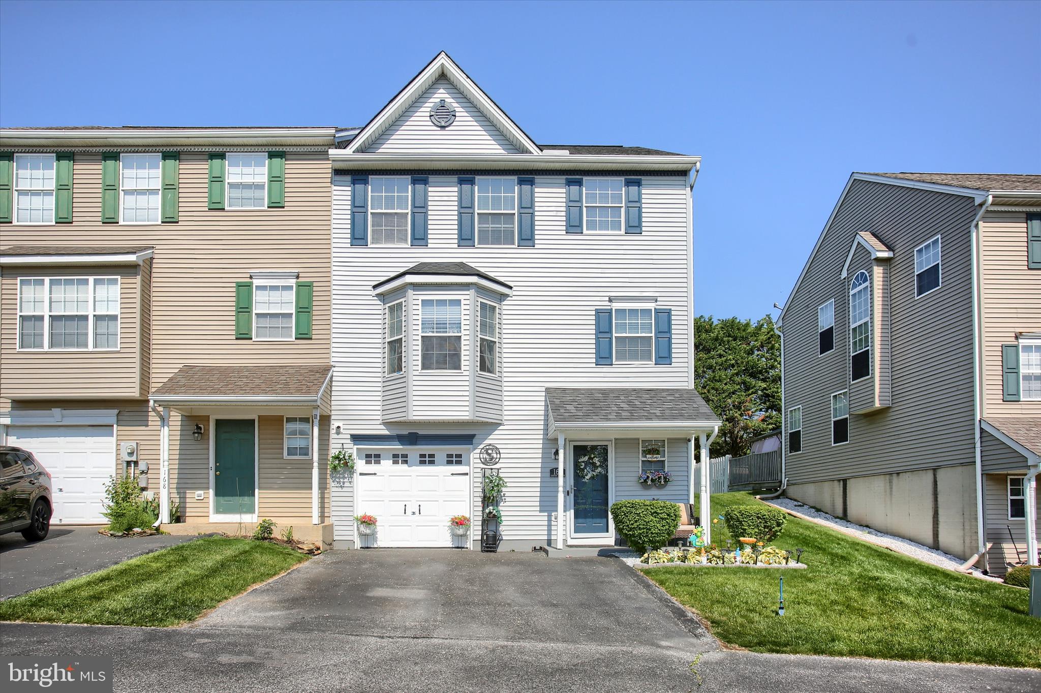 166 Country Ridge Drive Red Lion, PA 17356 - Photo 1 of 31 Gallery Image 1