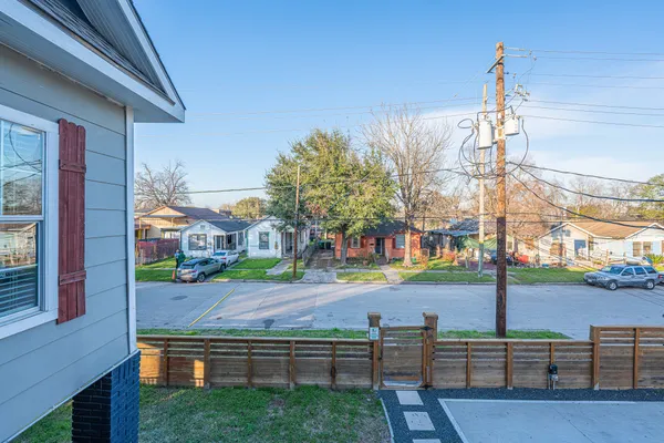 $1,550 | 7124 Avenue F, Unit 7, Houston, TX 77011