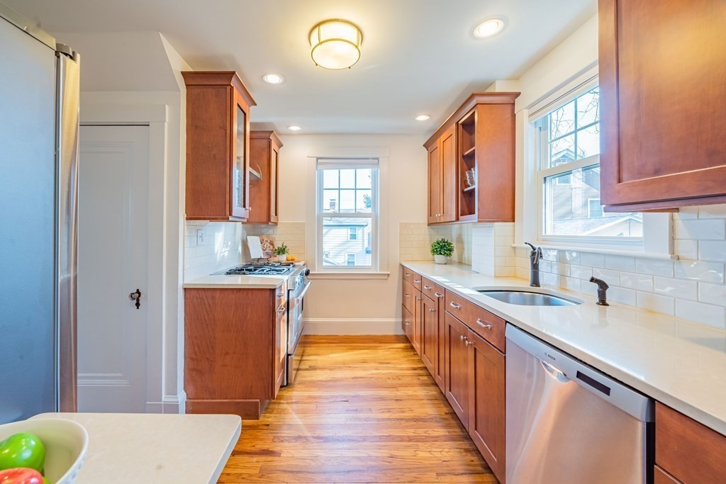 64 Spring Avenue Arlington, MA 02476 - Photo 15 of 42