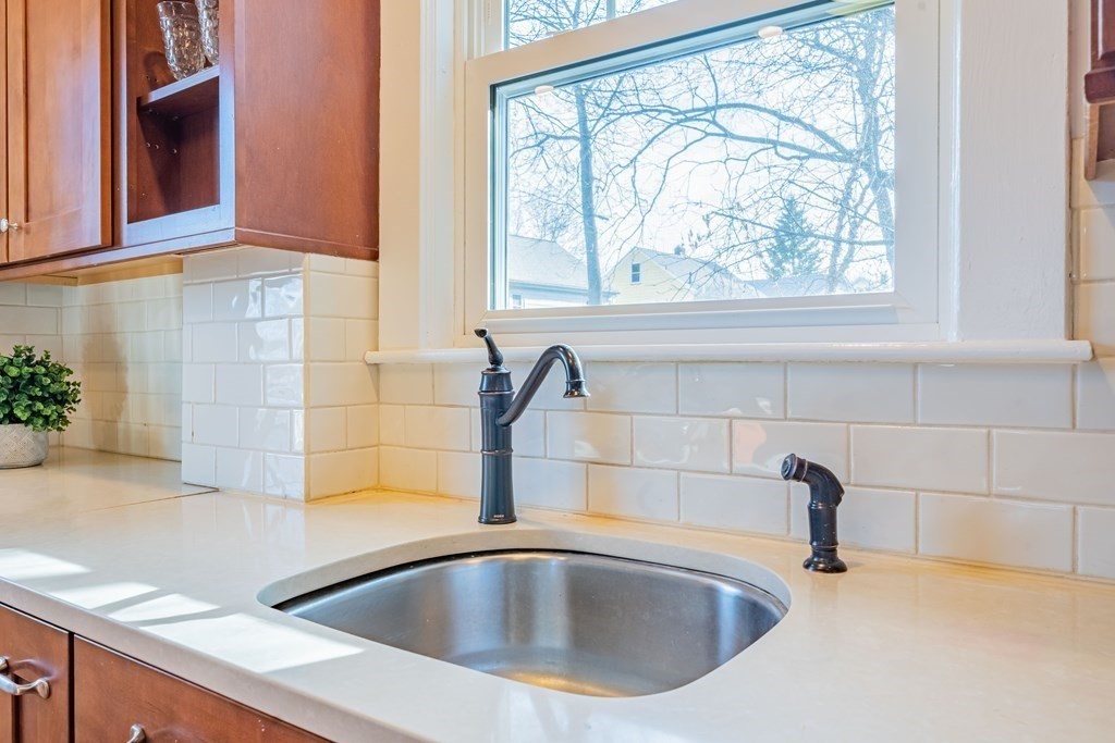 64 Spring Avenue Arlington, MA 02476 - Photo 19 of 42