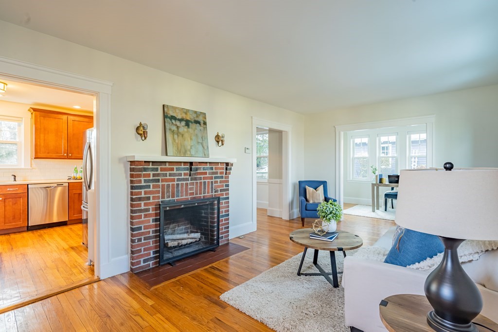 64 Spring Avenue Arlington, MA 02476 - Photo 5 of 42