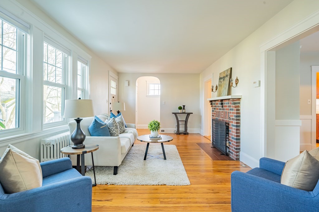 64 Spring Avenue Arlington, MA 02476 - Photo 6 of 42
