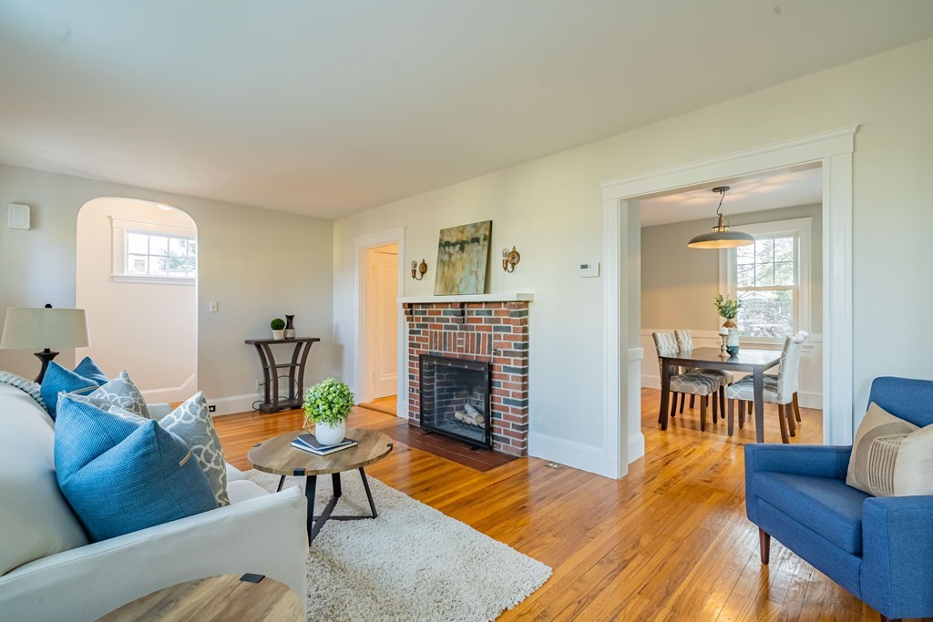 64 Spring Avenue Arlington, MA 02476 - Photo 8 of 42