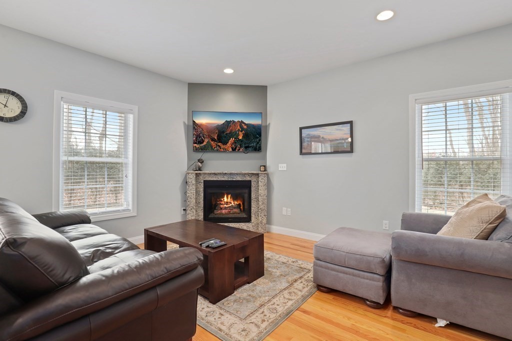 46 Line Road, Unit 2 Wakefield, MA 01880 - Photo 11 of 37 Gallery Image 11