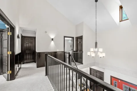 $990,000 | 2801 Woods Trail North, Burnsville, MN 55306