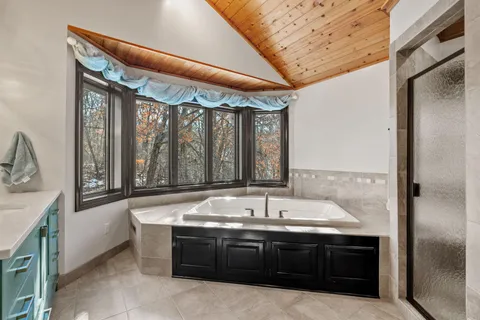 $990,000 | 2801 Woods Trail North, Burnsville, MN 55306