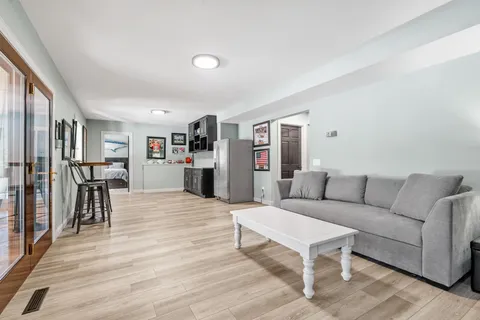 $990,000 | 2801 Woods Trail North, Burnsville, MN 55306