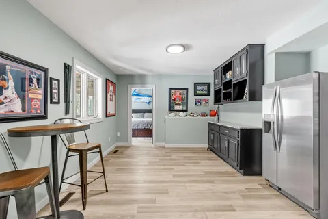 $990,000 | 2801 Woods Trail North, Burnsville, MN 55306