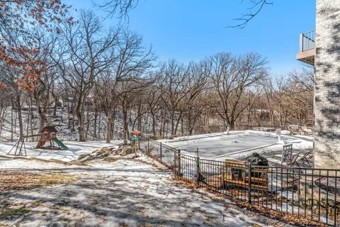 $990,000 | 2801 Woods Trail North, Burnsville, MN 55306