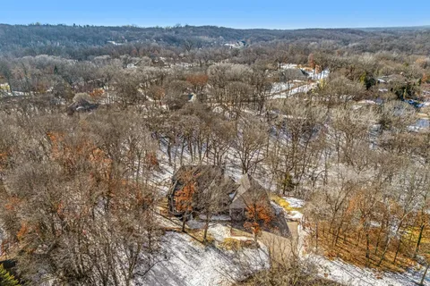 $990,000 | 2801 Woods Trail North, Burnsville, MN 55306