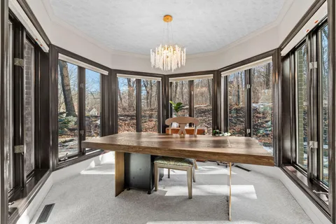 $990,000 | 2801 Woods Trail North, Burnsville, MN 55306