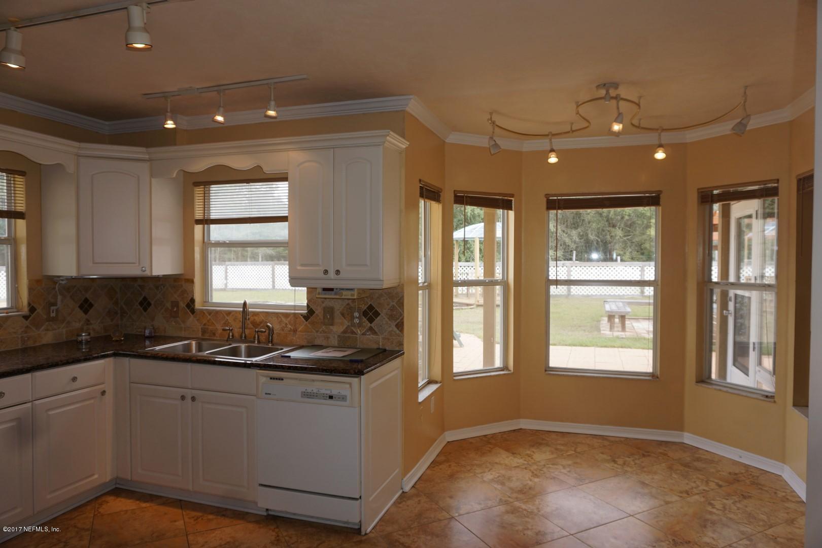 150 Boots Road Melrose, FL 32666 - Photo 4 of 19 04) Breakfast Nook