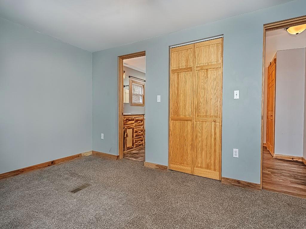 1566 Dime Road Vandergrift, PA 15690 - Photo 14 of 35