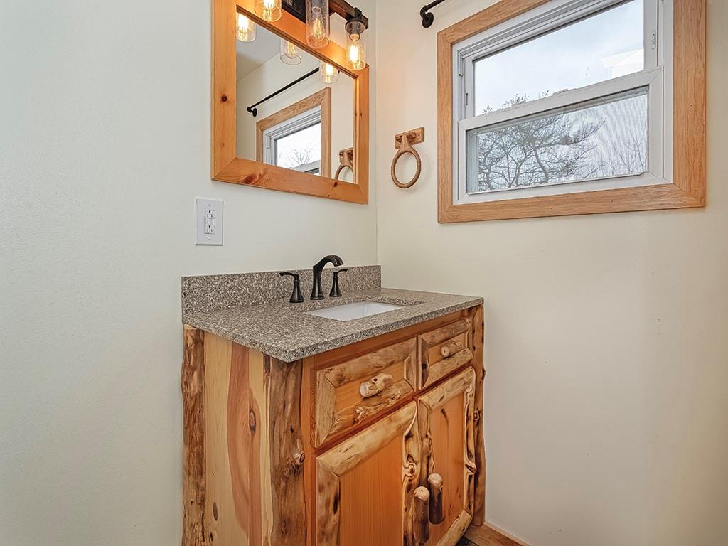 1566 Dime Road Vandergrift, PA 15690 - Photo 18 of 35