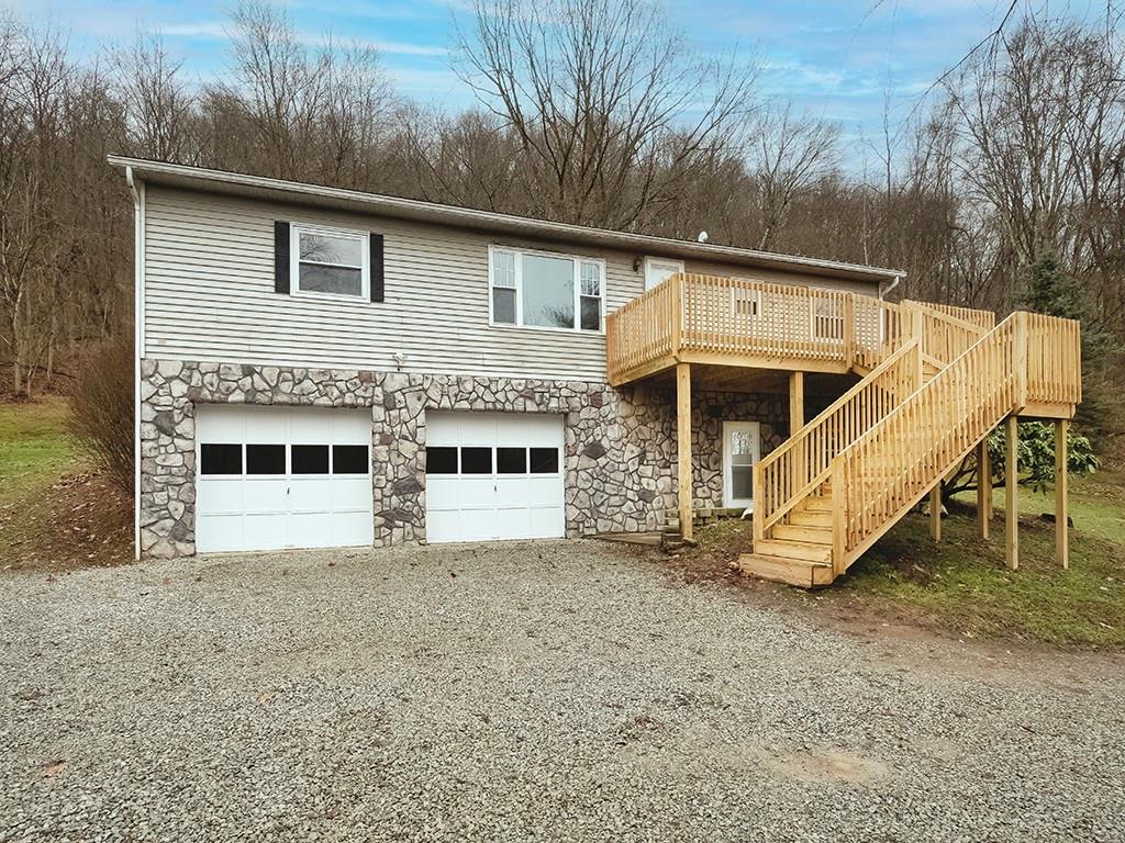 1566 Dime Road Vandergrift, PA 15690 - Photo 2 of 35