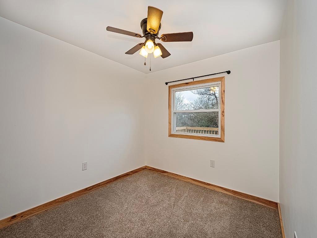 1566 Dime Road Vandergrift, PA 15690 - Photo 21 of 35