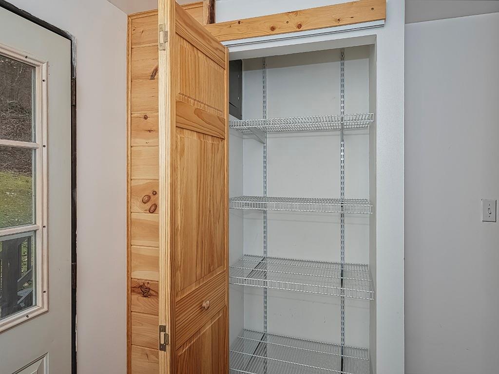 1566 Dime Road Vandergrift, PA 15690 - Photo 24 of 35