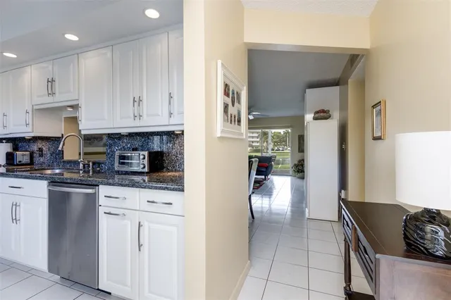 $259,000 | 190 Southeast 5th Avenue, Unit 108, Dania Beach, FL 33004