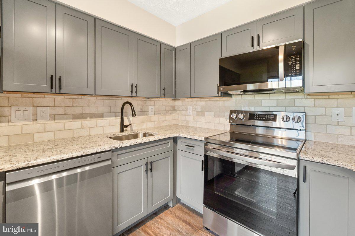 6101 Springwater Place, Unit 1203 Frederick, MD 21701 - Photo 4 of 36