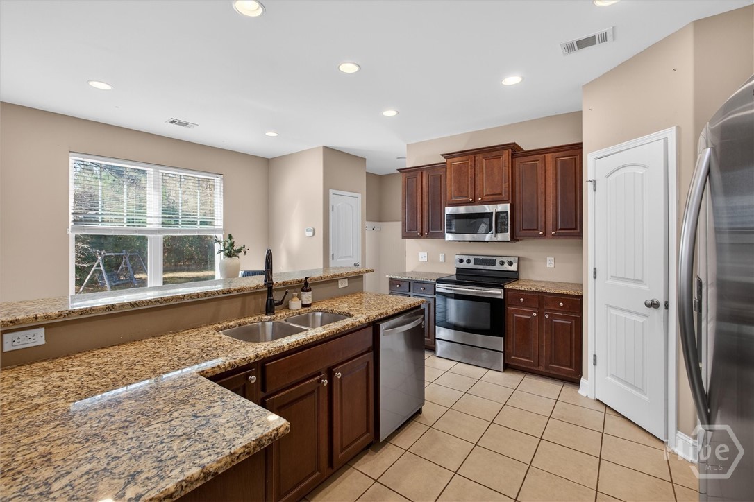 525 Elkins Cemetery Road Guyton, GA 31312 - Photo 13 of 39