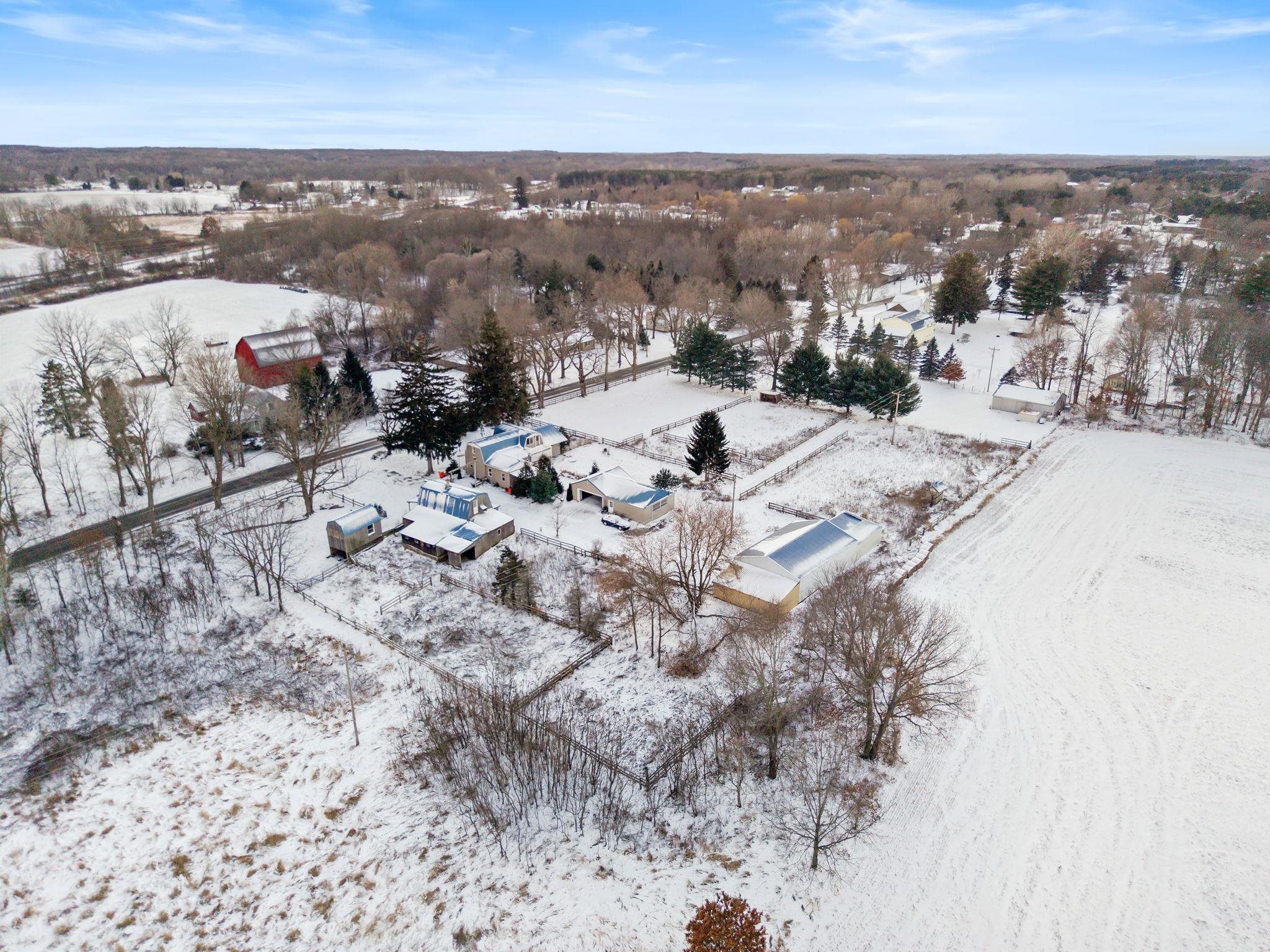 6446 West Beard Road Perry, MI 48872 - Photo 30 of 78 50197731-2cde8cad-b0ea-491d-b017-3638c5796fed.JPG