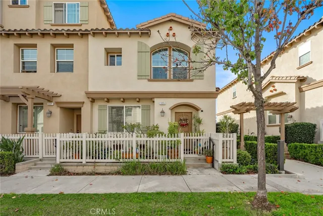 $618,000 | 329 North Fenimore Avenue, Azusa, CA 91702