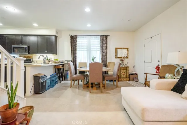 $618,000 | 329 North Fenimore Avenue, Azusa, CA 91702