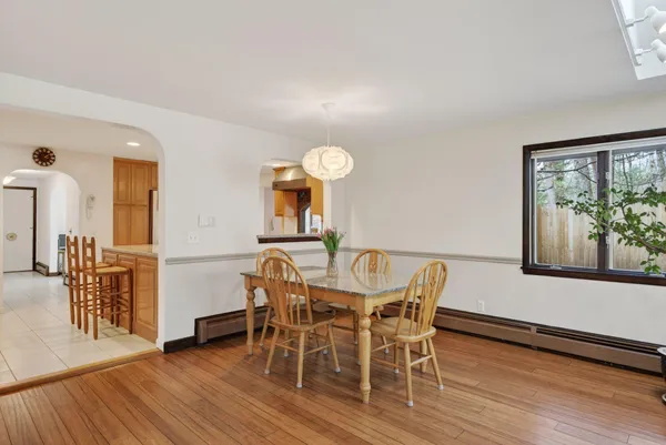 $650,000 | 7 Brookside Drive, Falmouth, ME 04105